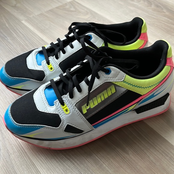 Size 10 multi color pumas . Worn twice . - Picture 1 of 4